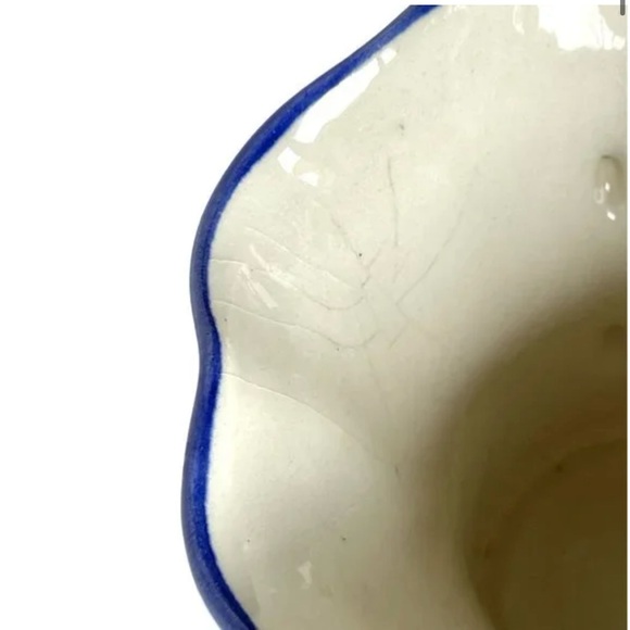 Vtg FTD Ceramic VASE Handpainted
Flowers Italy both side Handle brilliant color - Picture 5 of 14